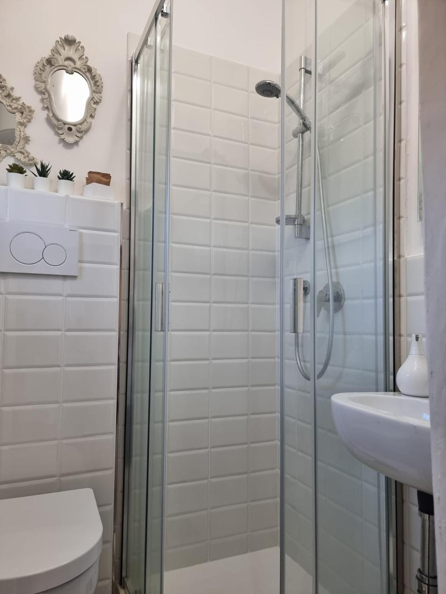La Casina Sul Fiume Apartment Прато Екстериор снимка